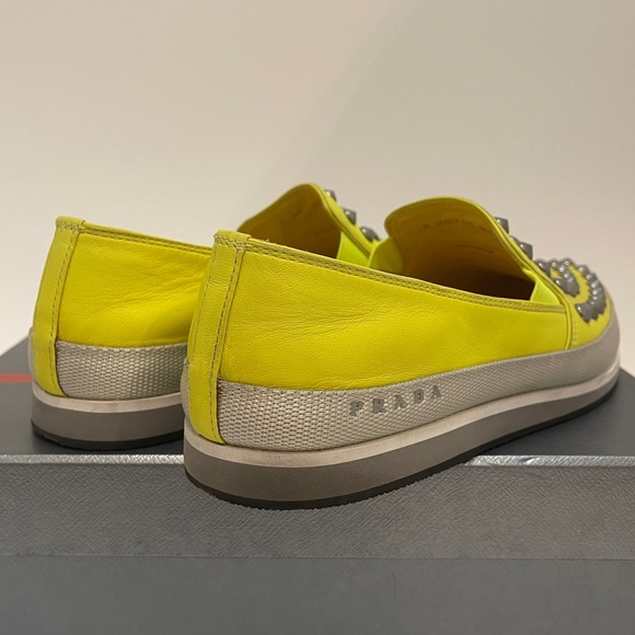PRE-LOVED PRADA Calzature Donna Sports Leather Loafers with Studs Size: 8.5 - Picture 7 of 8